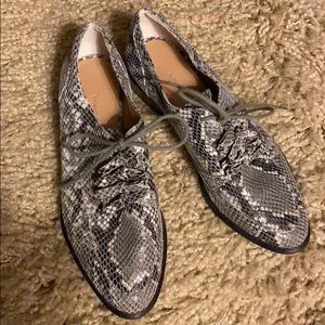 Snake skin shoes